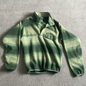 Patagonia Men's Green Lightweight Synchilla® Snap-T® Fleece Pullover